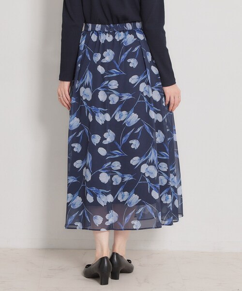 couture brooch（クチュールブローチ）の「【洗える】チューリップ柄スカート（スカート・レディース・ネイビー/オフホワイト・36/42/40/38）」の15枚目の写真