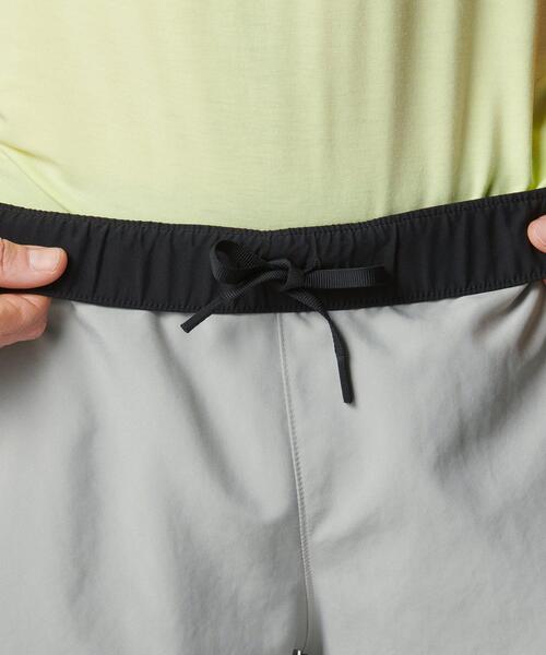 UNDER ARMOUR(アンダーアーマー)の「UAハイブリッド トレイン プロ ショーツ(トレーニング/メンズ)(その他パンツ・メンズ・グレー系その他・M/L/XL/S/2XL)」の3枚目の写真