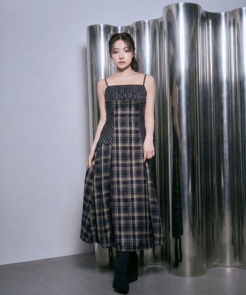 ANDGEEBEE（アンジービー）の「ドッキングチェックキャミワンピ（ワンピース・レディース・ネイビー/ブラック・FREE）」の4枚目の写真