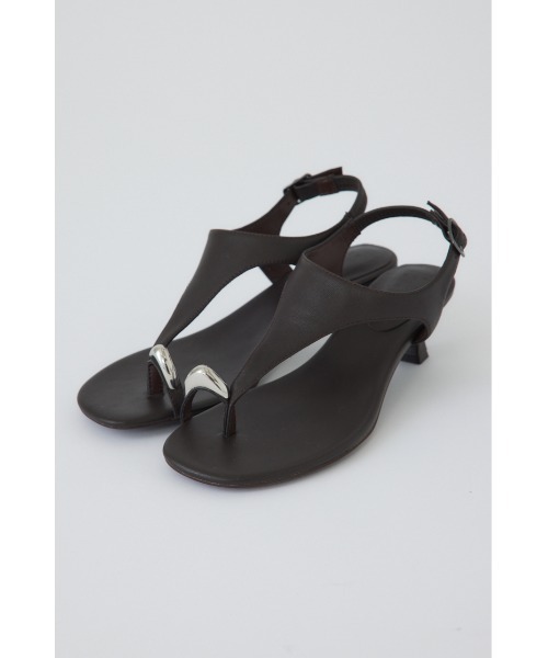 RIM.ARK（リムアーク）の「【PRE ORDER】Motif toe thong sandal モチーフ トゥ トング サンダル（サンダル・レディース・ブラウン/ブラック・36/37/38/39）」の8枚目の写真