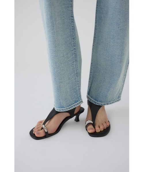 RIM.ARK(リムアーク)の「Motif toe thong sandal モチーフ トゥ トング サンダル(サンダル・レディース・ブラウン/ブラック・36/37/38/39)」の15枚目の写真