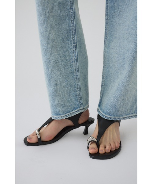 RIM.ARK(リムアーク)の「Motif toe thong sandal モチーフ トゥ トング サンダル(サンダル・レディース・ブラウン/ブラック・36/37/38/39)」の20枚目の写真