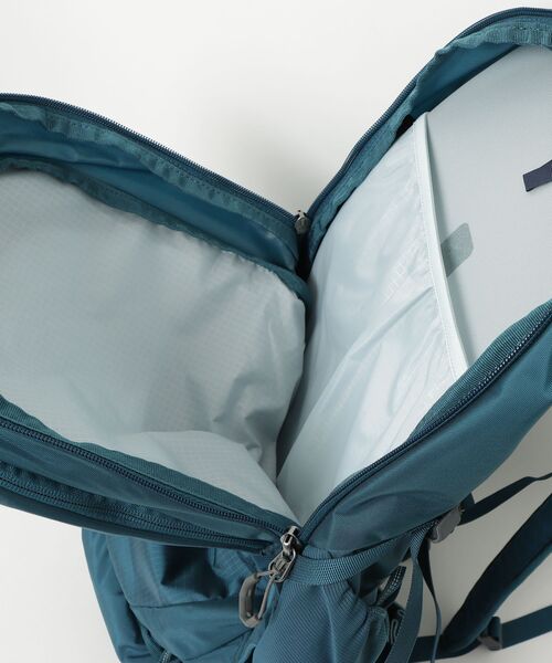 GREGORY(グレゴリー)の「アリオ28 ARRIO 28 ストレートブルー(バックパック/リュック・メンズ・ブルー系・ONE SIZE)」の3枚目の写真