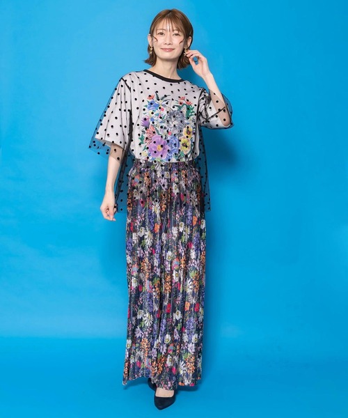 ScoLar（スカラー）の「ScoLar(スカラー) ドットチュール重ね花ネコ柄Tシャツ（Tシャツ/カットソー・レディース・オフホワイト/ブラック/パープル・MEDIUM）」の6枚目の写真