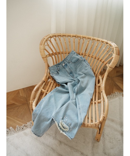Katrin TOKYO（カトリーントーキョー）の「studded hem denim（デニムパンツ・レディース・ライトブルー/インディゴブルー・XS/S-Short/M/S）」の2枚目の写真