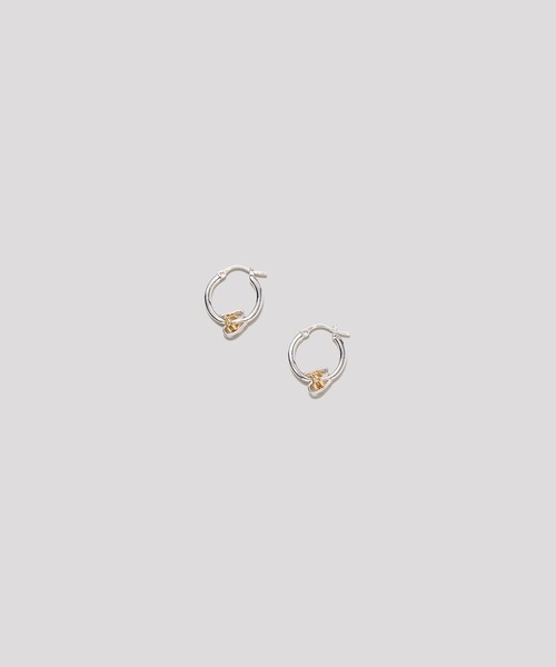 LAPUIS(ラピュイ)の「LAPUIS(ラピュイ)Connect coil pierced earrings(ピアス(両耳用)・レディース・シルバー/マルチ/ゴールド・FREE)」の8枚目の写真
