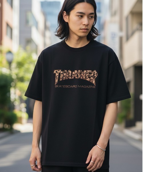 THRASHER(スラッシャー)の「Applique Logo S/S T-SHIRTS/THRASHER スラッシャー ロゴアップリケ風デザイン 半袖Tシャツ オーバーサイズ・ワイドシルエットストリート スケーターユニセックス(Tシャツ/カットソー・メンズ・ブラック系その他/ブラック/アッシュグレー・MEDIUM/X-LARGE/LARGE)」の8枚目の写真