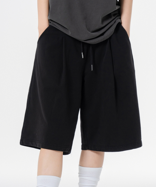 MOZMOZ(モズモズ)の「ピグメントワンタックワイドトレーニングショートパンツブラック(その他パンツ・レディース・その他・1/2/3)」の3枚目の写真