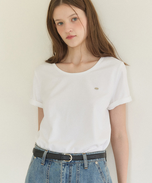 OURHOPE(アワーホープ)の「ロゴシルキーUネックTシャツ - ホワイト(Tシャツ/カットソー・レディース・ホワイト・FREE)」の3枚目の写真