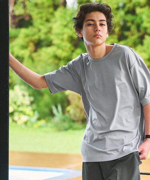 green label relaxing(グリーンレーベルリラクシング)の「Relaxing 半袖 Tシャツ カットソー -接触冷感-(Tシャツ/カットソー・メンズ・ダークグレー/グレー系/ホワイト/ライム・L/M/XL/S)」の4枚目の写真