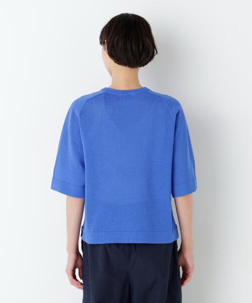 human woman(ヒューマンウーマン)の「◆【名品/ウォッシャブル/4カラー展開】ハイゲージギマ クルーネックラグランプルオーバー(ニット/セーター・レディース・ブラウン系その他/ホワイト系その他3/レッド/ブルー・MEDIUM)」の15枚目の写真