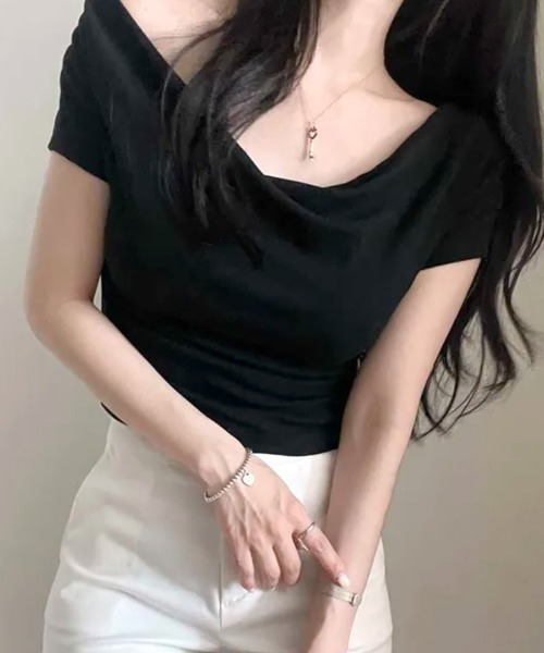 REMUR(レミュール)の「デコルテドレープトップス オフショル(Tシャツ/カットソー・レディース・ブラック/クリーム/ピンク/ホワイト・FREE)」の15枚目の写真