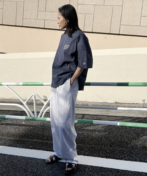Champion(チャンピオン)の「別注【CHAMPION*JOURNAL STANDARD by HOLIDAY】16s/1 Jersey T-SH(Tシャツ/カットソー・レディース・ブラック系その他/チャコールグレー/ネイビー/ホワイト/ブラウン/ピンク・FREE)」の22枚目の写真