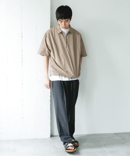 URBAN RESEARCH DOORS(アーバンリサーチドアーズ)の「『UVカット』フルダルナイロンハーフジップアクティブプルオーバー(シャツ/ブラウス・メンズ・チャコールグレー/ベージュ・LARGE/MEDIUM)」の8枚目の写真
