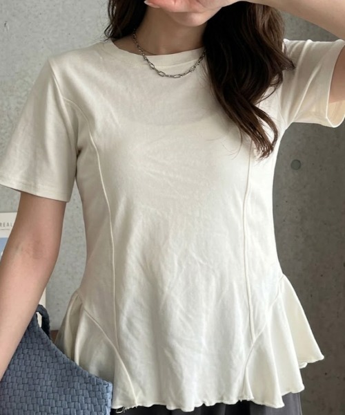 Eclat one(エクラワン)の「【Eclat one】コンパクト ペプラム クルーネック カットソー(Tシャツ/カットソー・レディース・グレー/ブラック/アイボリー・FREE)」の2枚目の写真