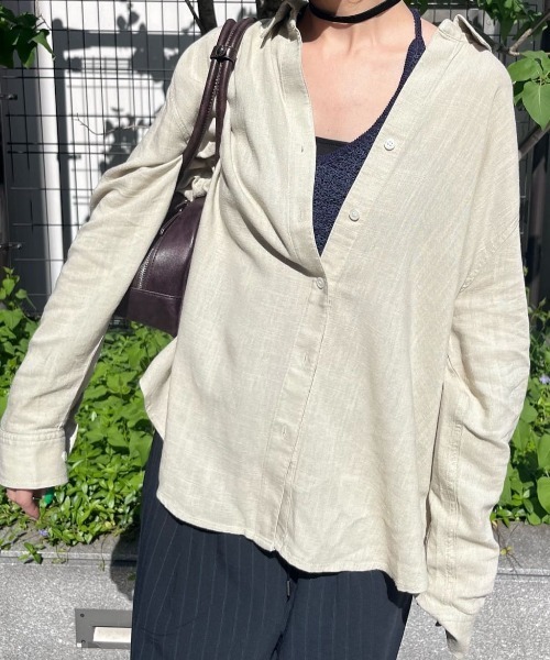 MOUSSY(マウジー)の「LINEN BLEND BASIC シャツ(シャツ/ブラウス・レディース・ホワイト/ベージュ/ネイビー・FREE)」の7枚目の写真