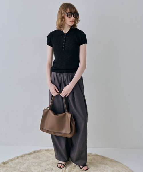 flaeu(フラユ)の「Volume Easy Pants(スラックス・レディース・ベージュ/ブラック/グレー・MEDIUM/SMALL)」の18枚目の写真