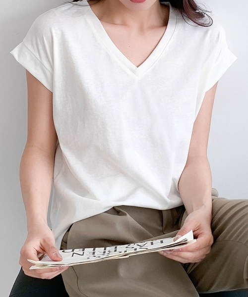 LOWO(ロワ)の「抜群の伸縮性!Vネックフレンチスリーブカットソー(Tシャツ/カットソー・レディース・ホワイト/モカ/ベージュ/グレー/ブラック・FREE)」の9枚目の写真