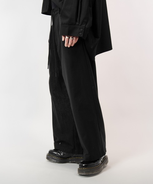 Ruze(ルゼ)の「Asymmetry denim docking PT/アシンメトリーデニムドッキングパンツ(デニムパンツ・メンズ・ブラック・MEDIUM/LARGE)」の15枚目の写真