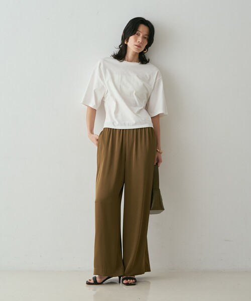 qualite(カリテ)の「【接触冷感】プレミアム天竺ドルマンTシャツ 春服 夏服 オフィスカジュアル(Tシャツ/カットソー・レディース・チャコールグレー/オフホワイト/ライム・フリー)」の6枚目の写真