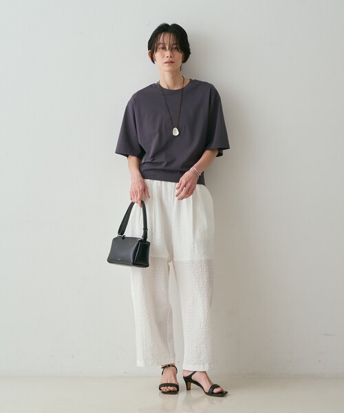 qualite(カリテ)の「【接触冷感】プレミアム天竺ドルマンTシャツ 春服 夏服 オフィスカジュアル(Tシャツ/カットソー・レディース・チャコールグレー/オフホワイト/ライム・フリー)」の10枚目の写真