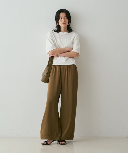 qualite(カリテ)の「【接触冷感】プレミアム天竺ドルマンTシャツ 春服 夏服 オフィスカジュアル(Tシャツ/カットソー・レディース・チャコールグレー/オフホワイト/ライム・フリー)」の18枚目の写真