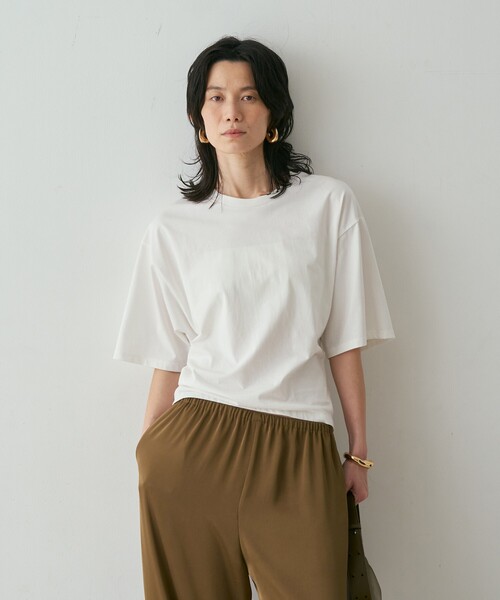 qualite(カリテ)の「【接触冷感】プレミアム天竺ドルマンTシャツ 春服 夏服 オフィスカジュアル(Tシャツ/カットソー・レディース・チャコールグレー/オフホワイト/ライム・フリー)」の22枚目の写真