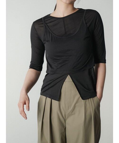 FIKA.(フィーカ)の「Sheer tank layered pullover(Tシャツ/カットソー・レディース・ブラック/ベージュ・FREE)」の9枚目の写真