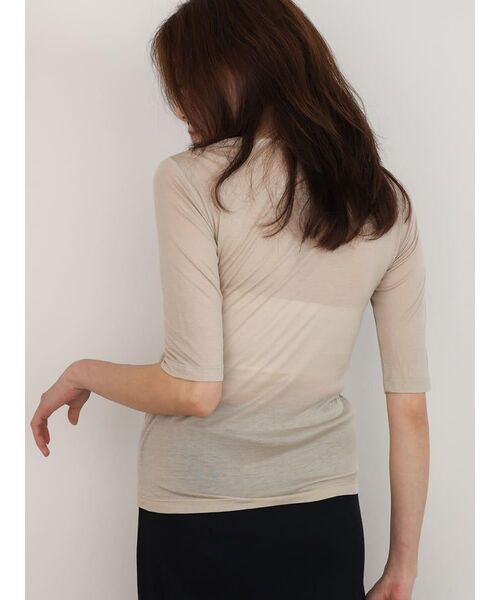 FIKA.(フィーカ)の「Sheer tank layered pullover(Tシャツ/カットソー・レディース・ブラック/ベージュ・FREE)」の12枚目の写真
