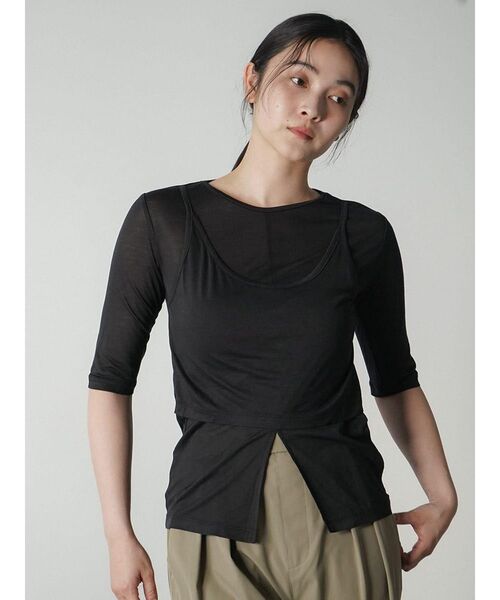 FIKA.(フィーカ)の「Sheer tank layered pullover(Tシャツ/カットソー・レディース・ブラック/ベージュ・FREE)」の1枚目の写真