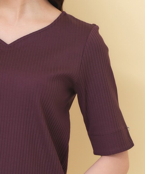 index(インデックス)の「【接触冷感】ハートネックリボンボタンワイドリブ《UVケア/洗濯機OK》(Tシャツ/カットソー・レディース・ブラック/ダークオレンジ/オフホワイト・40/38/36)」の22枚目の写真