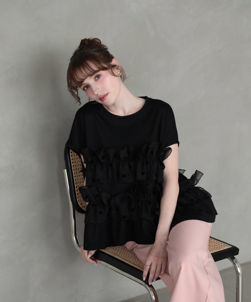 M y u（ミュー）の「フラワーブーケドットTシャツ（Tシャツ/カットソー・レディース・ブラック×ブラック/ホワイト×ブラック/ホワイト×ホワイト・ML）」の5枚目の写真