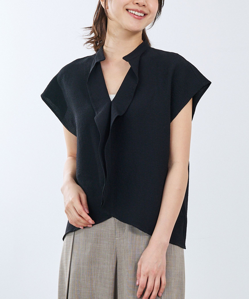 NARACAMICIE(ナラカミーチェ)の「【NARACAMICIE】クレープ半袖ブラウス(シャツ/ブラウス・レディース・ブラック/イエロー/ホワイト/グリーン・L/M)」の2枚目の写真