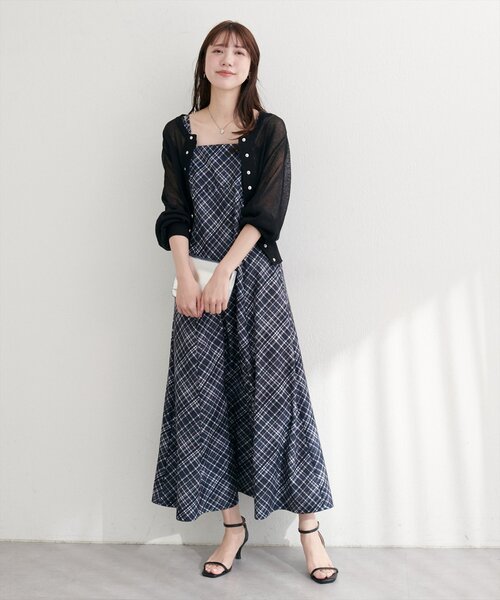 natural couture(ナチュラルクチュール)の「カットジョーゼットキャミワンピース(ワンピース・レディース・グレー/その他2/その他1/ドット/ブラック/グレイッシュベージュ/その他3/その他4・FREE)」の20枚目の写真