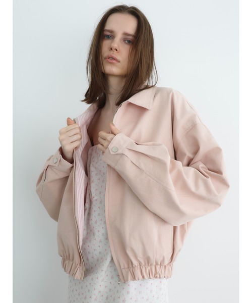 miies miim(ミーエスミーム)の「reversible short blouson(ブルゾン・レディース・ベージュ/ピンク・FREE)」の2枚目の写真