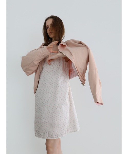 miies miim(ミーエスミーム)の「reversible short blouson(ブルゾン・レディース・ベージュ/ピンク・FREE)」の5枚目の写真