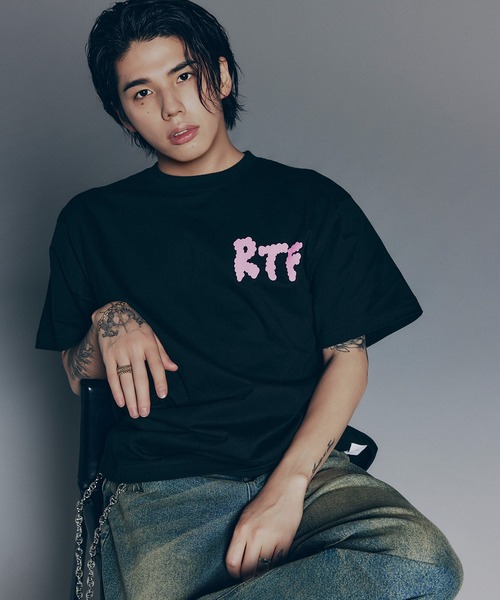 RULE THE FATE（ルールザフェイト）の「RTF FLUFFY TEE/フラッフィーTシャツ（Tシャツ/カットソー・メンズ・ベージュ/ブラック・2/1/0）」の4枚目の写真