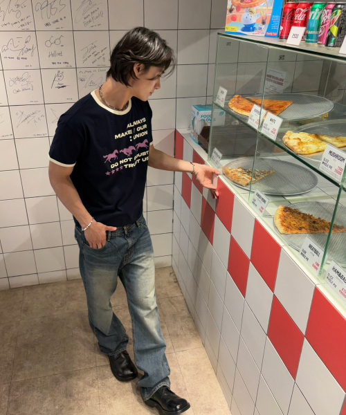 AMOU(アモウ)の「Runing horse Ringer T-shirts NAVY(Tシャツ/カットソー・レディース・その他・1/2/3)」の8枚目の写真