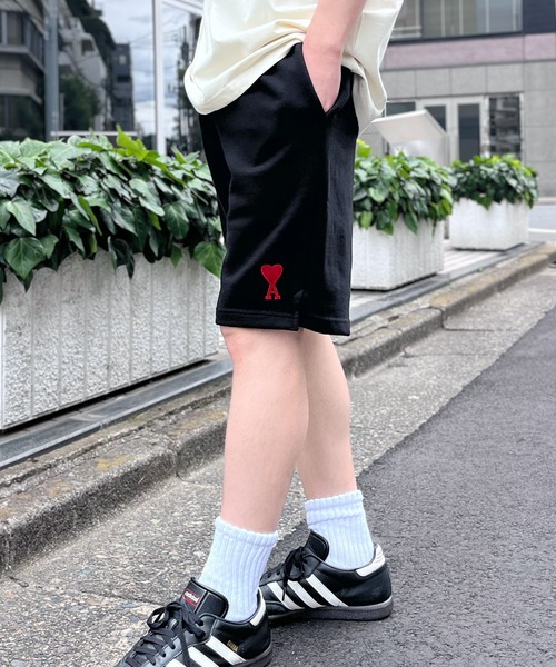 AMI Alexandre Mattiussi(アミアレクサンドルマテュッシ)の「【AMI PARIS】アミ パリス AMI DE COEUR Short Pantsトラックショーツ ハーフパンツ スウェットパンツ(スウェットパンツ・メンズ・ヘザーグレー/ブラック・M/L/XL)」の5枚目の写真