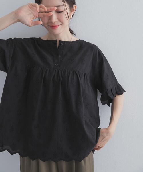 URBAN RESEARCH DOORS（アーバンリサーチドアーズ）の「アイレットレース2wayブラウス（シャツ/ブラウス・レディース・ブラック/ミント/オフホワイト・FREE）」の17枚目の写真