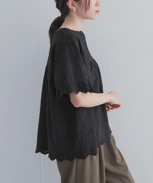 URBAN RESEARCH DOORS（アーバンリサーチドアーズ）の「アイレットレース2wayブラウス（シャツ/ブラウス・レディース・ブラック/ミント/オフホワイト・FREE）」の19枚目の写真