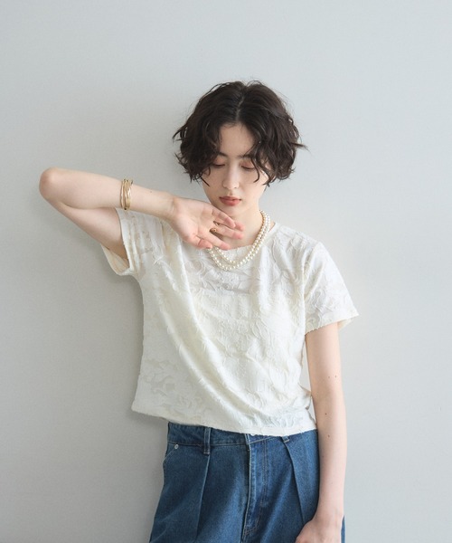 &. NOSTALGIA(アンドドットノスタルジア)の「花柄オパール半袖Tシャツ(Tシャツ/カットソー・レディース・アイボリー/ブラック・FREE)」の1枚目の写真