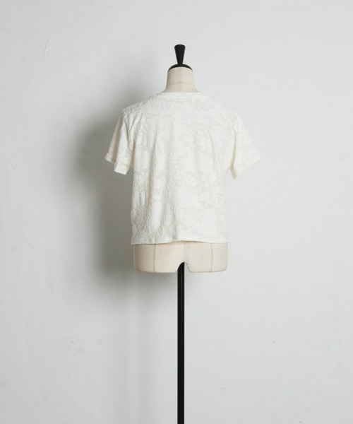 &. NOSTALGIA(アンドドットノスタルジア)の「花柄オパール半袖Tシャツ(Tシャツ/カットソー・レディース・アイボリー/ブラック・FREE)」の17枚目の写真