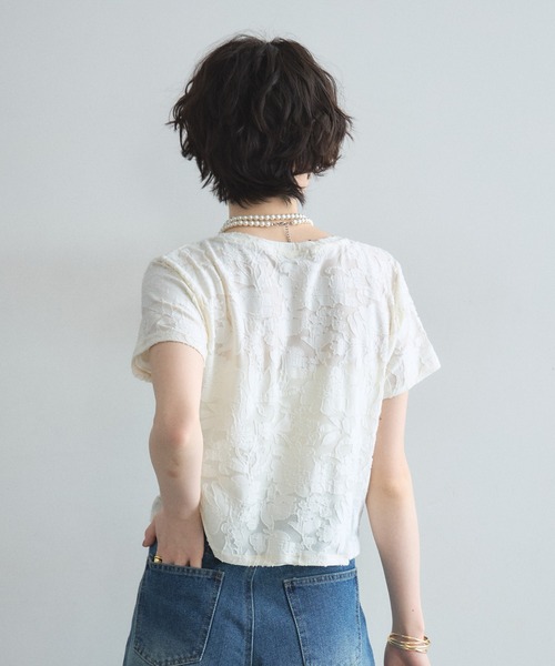 &. NOSTALGIA(アンドドットノスタルジア)の「花柄オパール半袖Tシャツ(Tシャツ/カットソー・レディース・アイボリー/ブラック・FREE)」の6枚目の写真