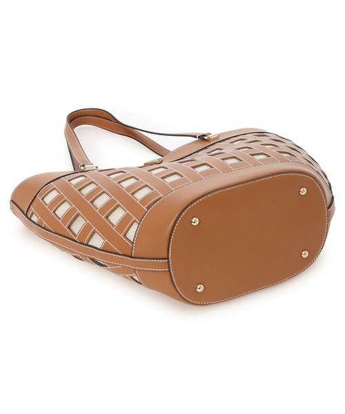 Guess(ゲス)の「FRANKIE Tote トートバッグ(トートバッグ・レディース・ブラック・ONE SIZE)」の8枚目の写真
