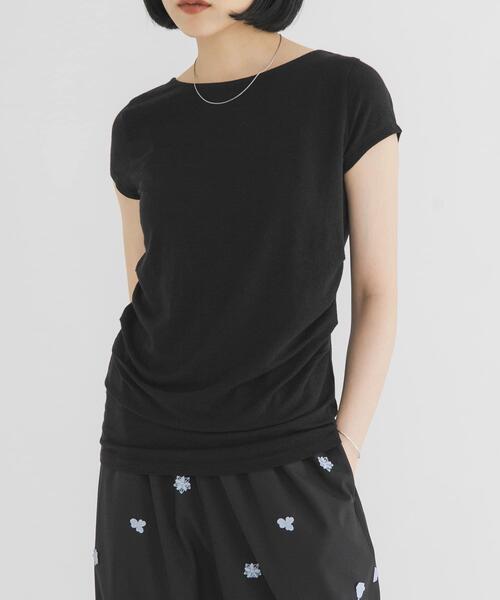 KBF(ケイビーエフ)の「タックドレープTEE(Tシャツ/カットソー・レディース・グリーン系その他/イエロー系その他/オフホワイト/ブラック・ONE)」の15枚目の写真