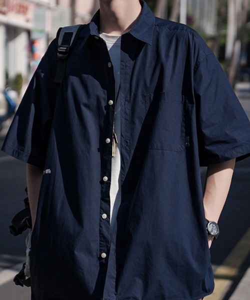 KELVIN(ケルヴァン)の「Urban Light Shirt アーバンライトシャツ(シャツ/ブラウス・メンズ・ベージュ/ネイビー・LARGE/MEDIUM)」の9枚目の写真