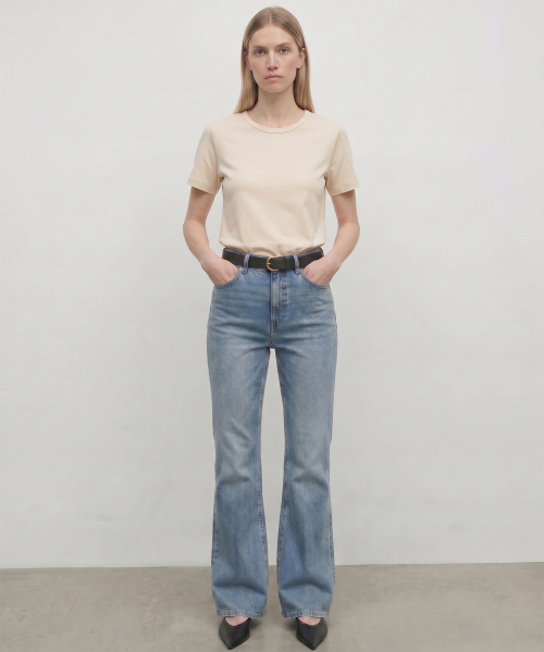 KIMDOH(キムド)の「Corta Cotton T-shirt(Tシャツ/カットソー・レディース・ブラック/ライトグレー/スカイブルー/ネイビー/アイボリー/カーキ・FREE)」の7枚目の写真