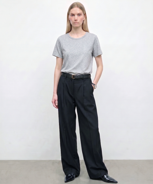 KIMDOH(キムド)の「Corta Cotton T-shirt(Tシャツ/カットソー・レディース・ブラック/ライトグレー/スカイブルー/ネイビー/アイボリー/カーキ・FREE)」の12枚目の写真