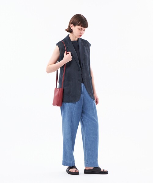 MACKINTOSH PHILOSOPHY（ﾏｯｷﾝﾄｯｼｭ ﾌｨﾛｿﾌｨｰ）の「【UPTON GILET（アップトン ジレ）】リネンメッシュ（ベスト・レディース・ブラウン系その他4/ダークネイビー・38/36）」の4枚目の写真